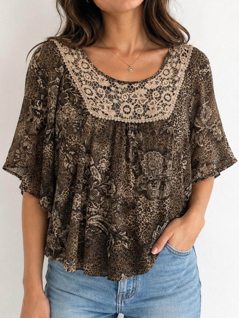 Justify Boho Lace Yoke Mixed Print Top | Size Small